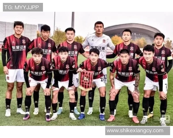 重庆足球队与西安足球队赛后分析意识碰撞的深度解读